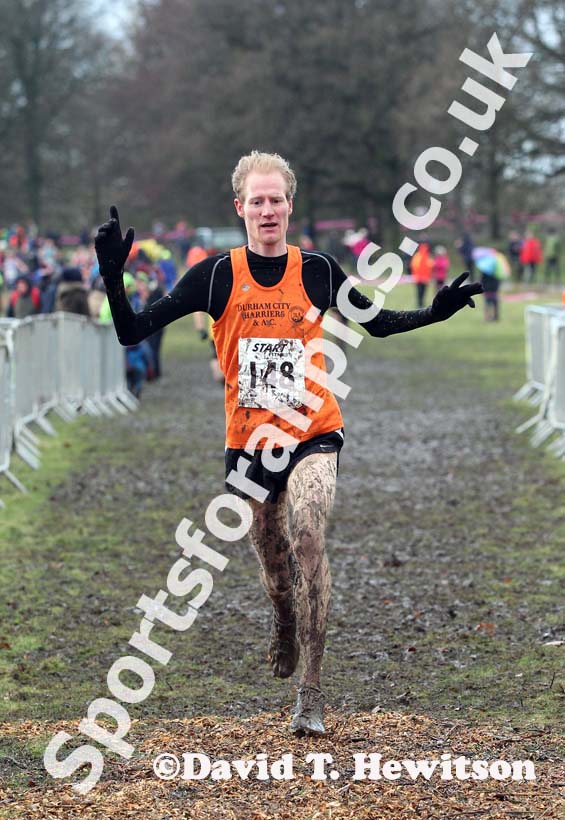 Dan Garbutt (Durham City) wins the senior mens Northern Cross Country Champs, Knowsley Safari Park. Photo: David T. Hewitson/Sports for All Pics